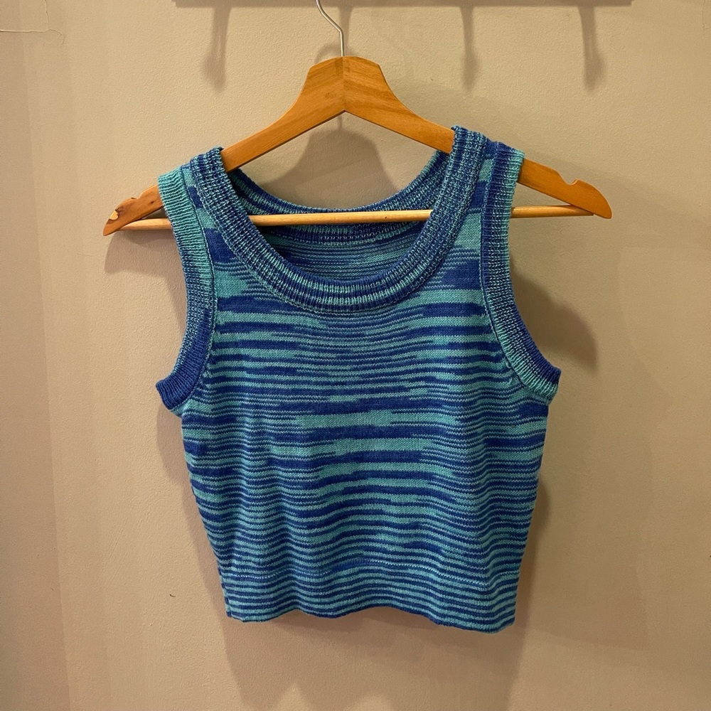 Knit cropped tank top